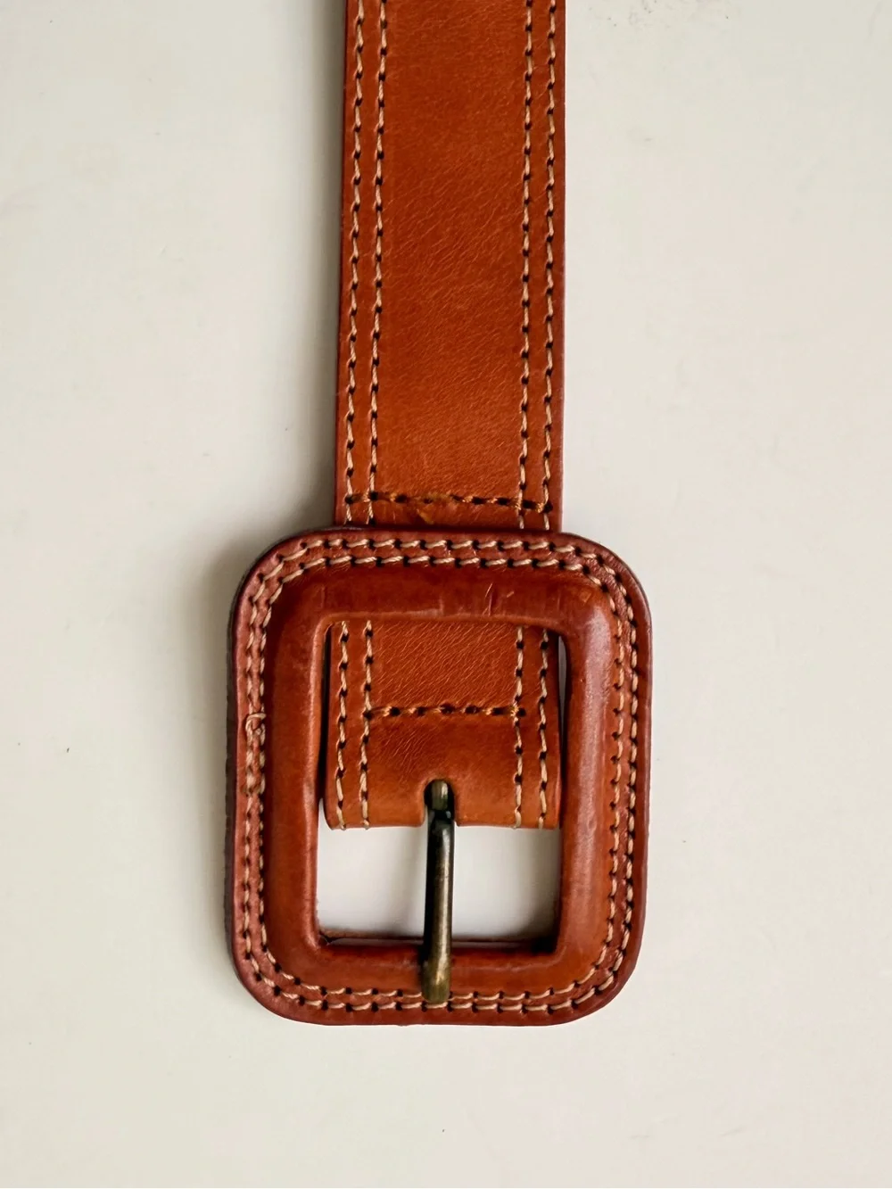 Banana Republic Made in Italy Brown Leather Belt Contrast Stitch Women’s L 36-40